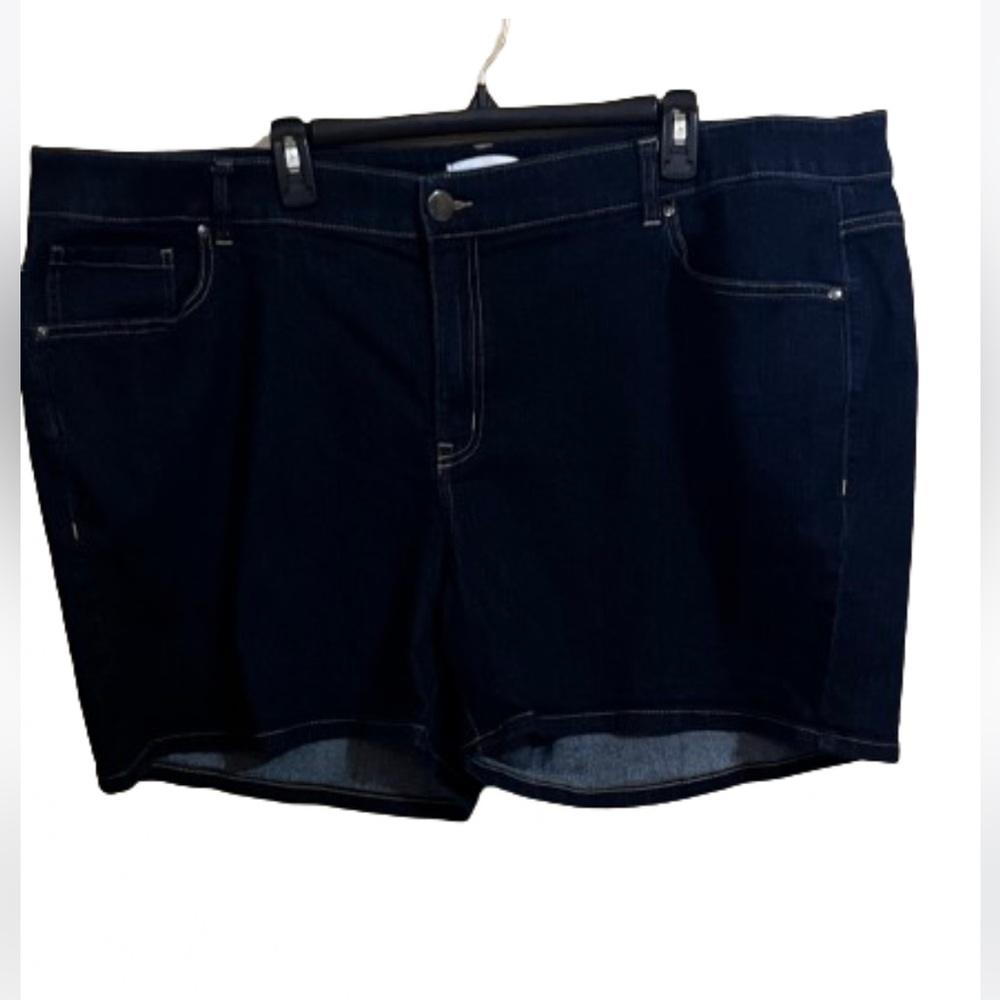 Lane Bryant Size 26 MidRise Boyfriend Denim Shorts Flex Magic Summer Casual